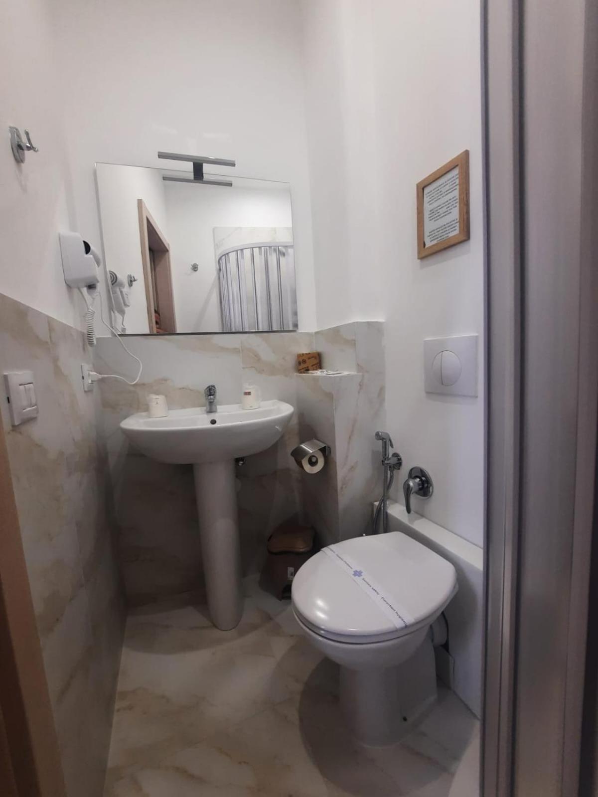 Le Camere Di Via Meccio Palermo Bagian luar foto